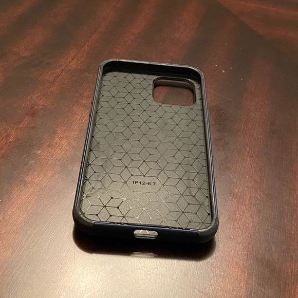 Durable case for IP 12 - Picture 4 of 8